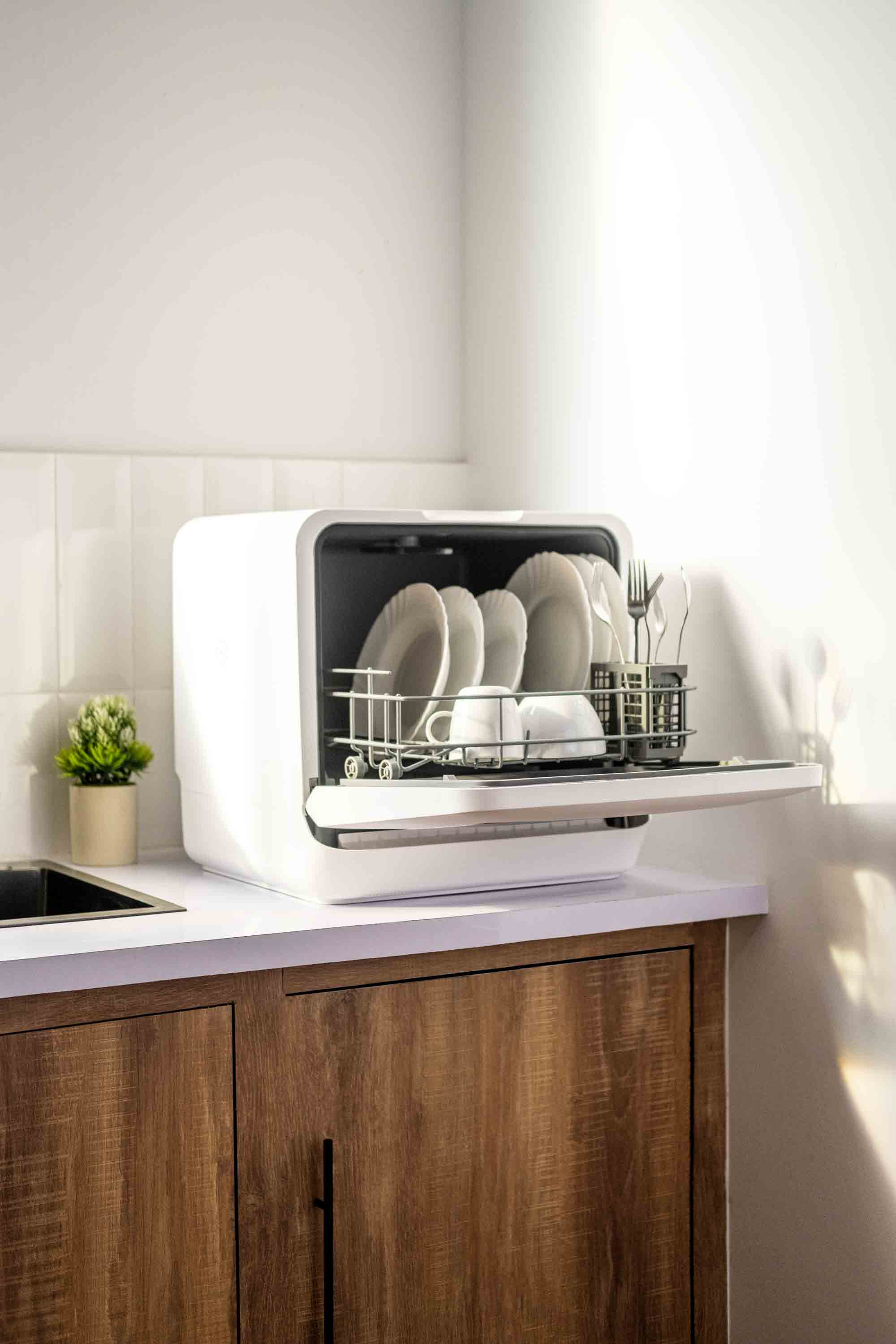 Hanabishi Dish Washer With UV Sterilizer HDISHWASH35UV - Image 5